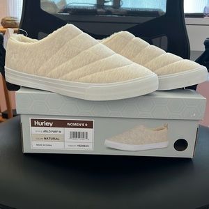 Hurley natural beige Arlo puff clog sneaker. Indoor outdoor NWT NIB Size 9